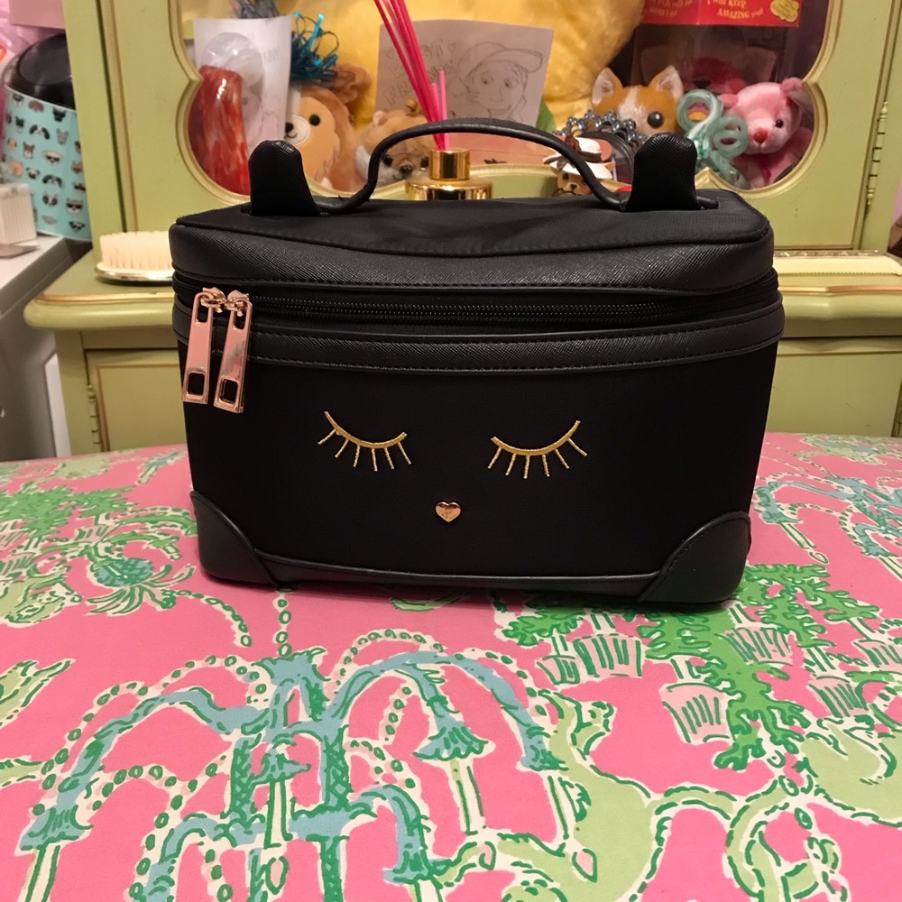 Lionel black Vegan Leather Cat Makeup Bag